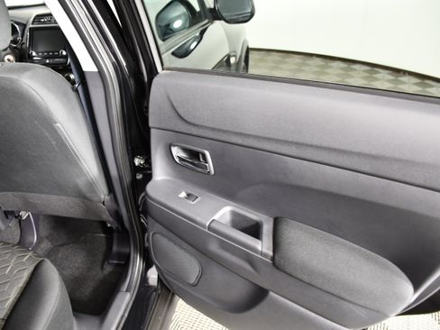 Used 2024 Mitsubishi Outlander Sport LE AWD/4WD image 41
