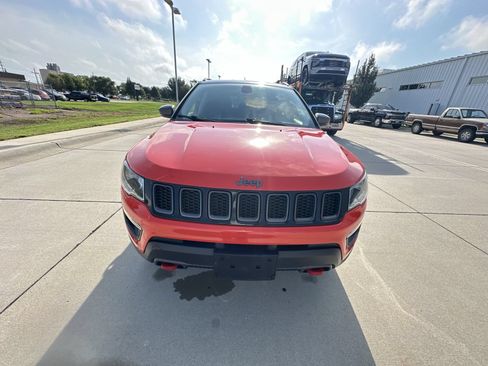 Used 2020 Jeep Compass Trailhawk w/ Cold Weather Group AWD/4WD image 16