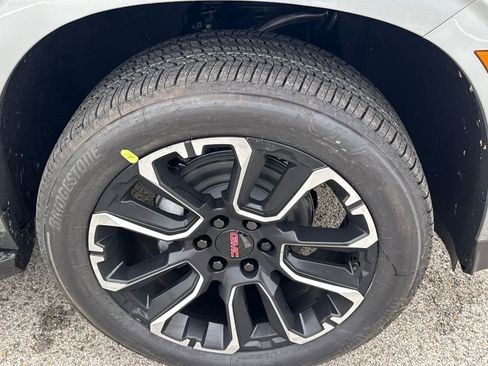 New 2026 GMC Yukon Elevation w/ Elevation Premium Package image 12