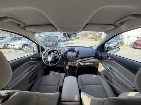 Used 2019 Ford Escape SE image 20