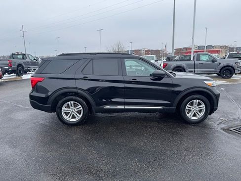 Certified 2023 Ford Explorer XLT w/ Equipment Group 202A image 3