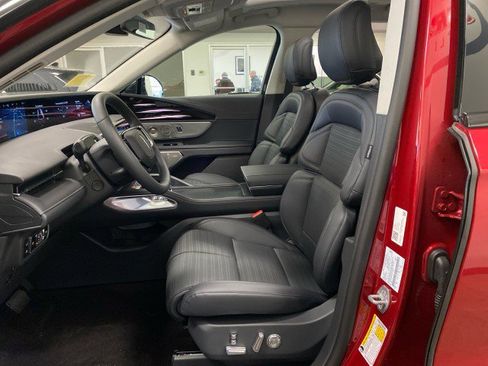 New 2026 Lincoln Nautilus Reserve image 22