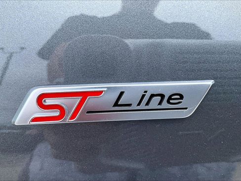 Used 2023 Ford Escape ST-Line FWD image 6