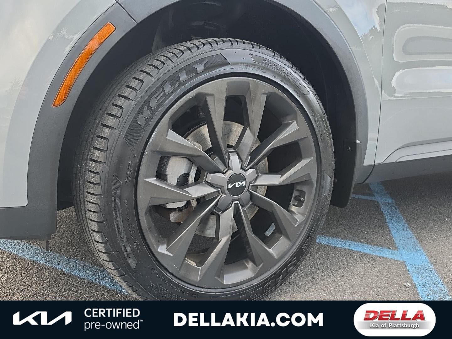 Certified 2023 Kia Sorento SX Prestige AWD/4WD image 16