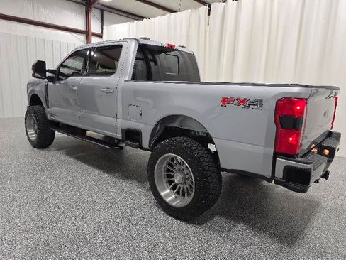 Used 2023 Ford F250 XLT w/ XLT Premium Package AWD/4WD image 7