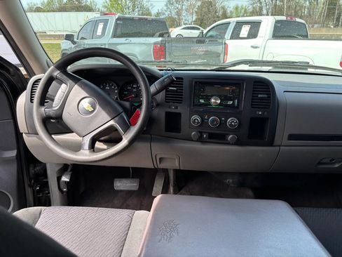 Used 2013 Chevrolet Silverado 1500 LS image 16