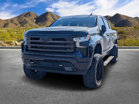 Used 2022 Chevrolet Silverado 1500 High Country w/ High Country Premium Package AWD/4WD image 11