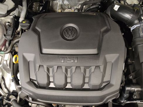 Used 2022 Volkswagen Tiguan SE w/ Panoramic Sunroof Package image 30