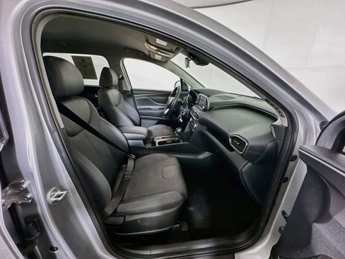 Used 2020 Hyundai Santa Fe SE FWD image 31