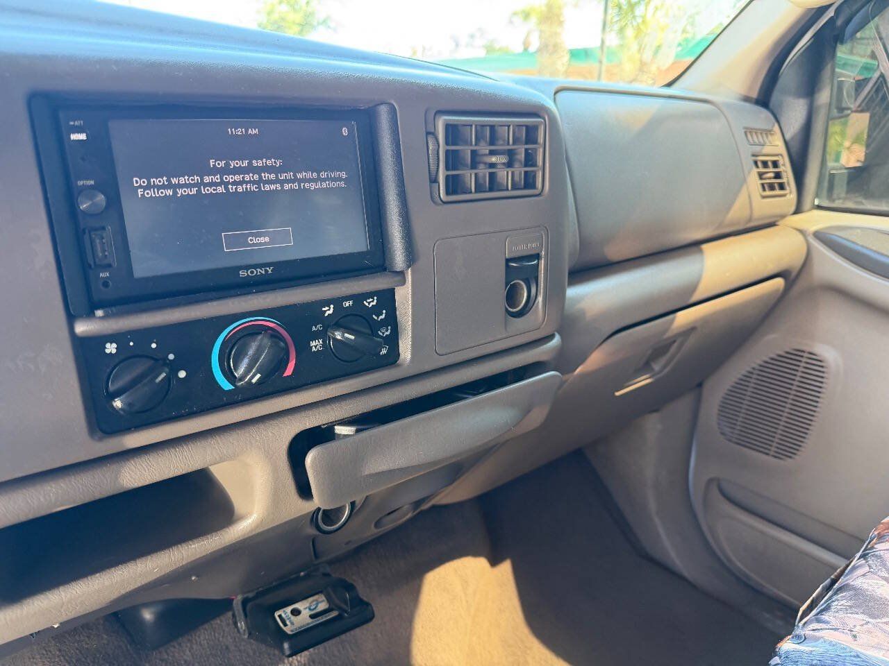 Used 2003 Ford F250 Lariat AWD/4WD image 8