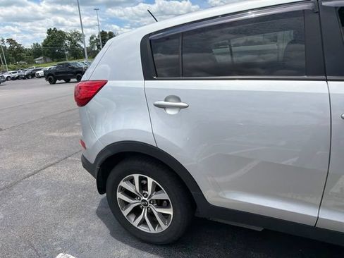 Used 2016 Kia Sportage LX AWD/4WD image 5