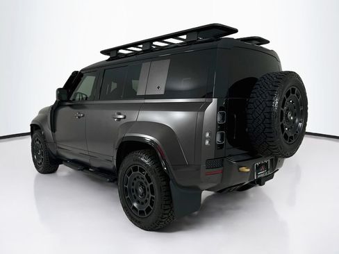 Used 2025 Land Rover Defender 110 AWD/4WD image 3