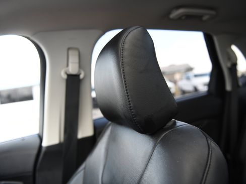 Used 2022 Ford Edge Titanium image 24