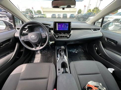 Used 2023 Toyota Corolla LE FWD image 7