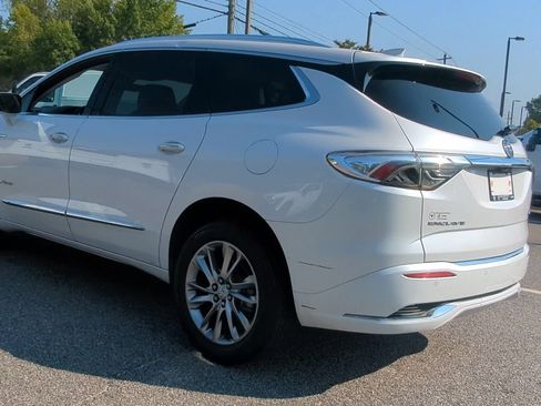 Used 2023 Buick Enclave Avenir w/ Avenir Technology Package image 6
