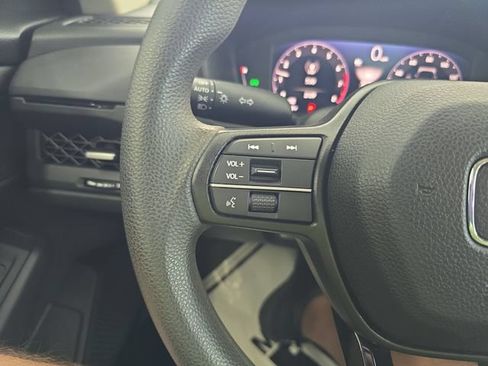 Used 2023 Honda Accord EX image 20