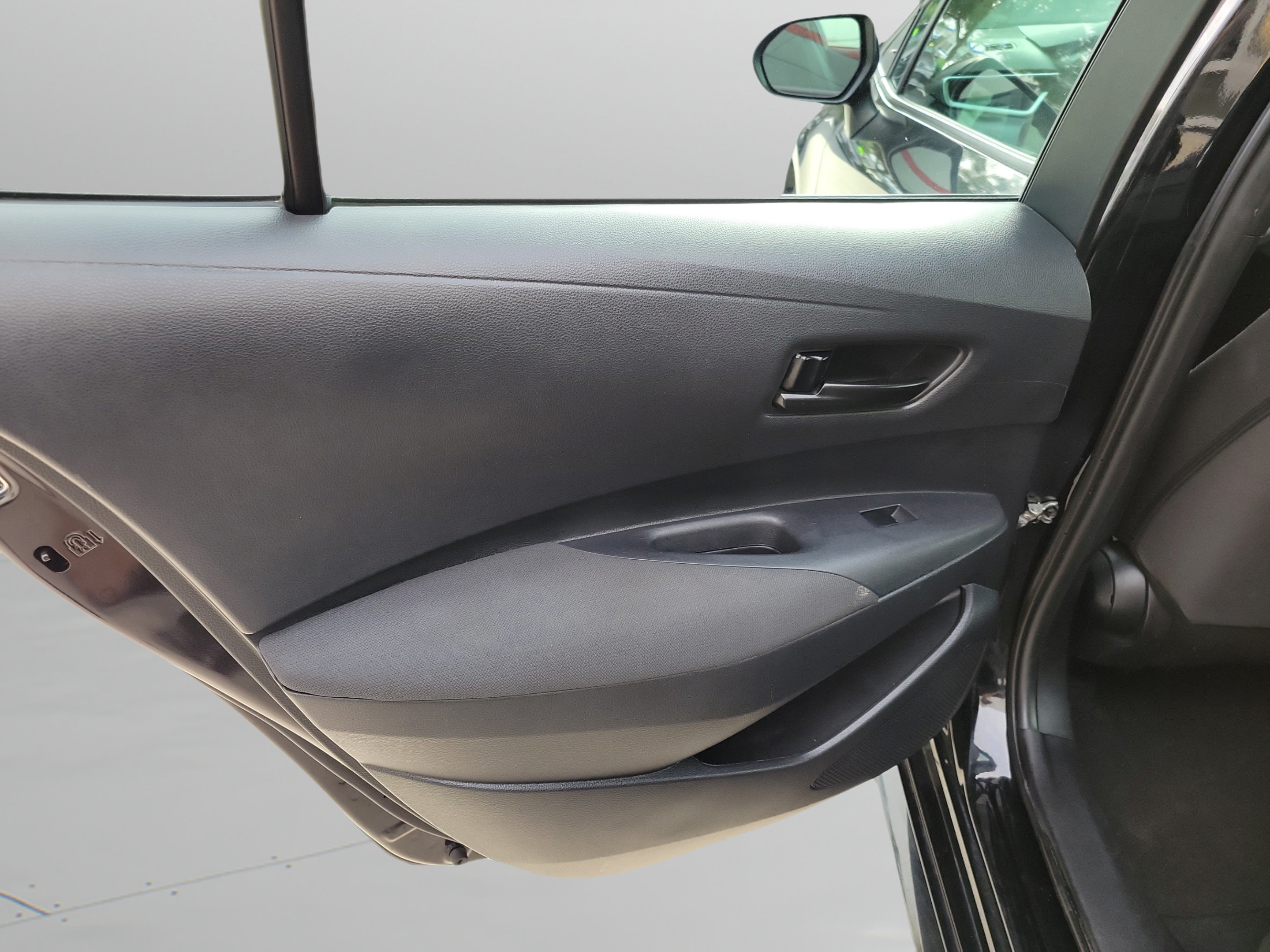 Used 2024 Toyota Corolla LE FWD image 20