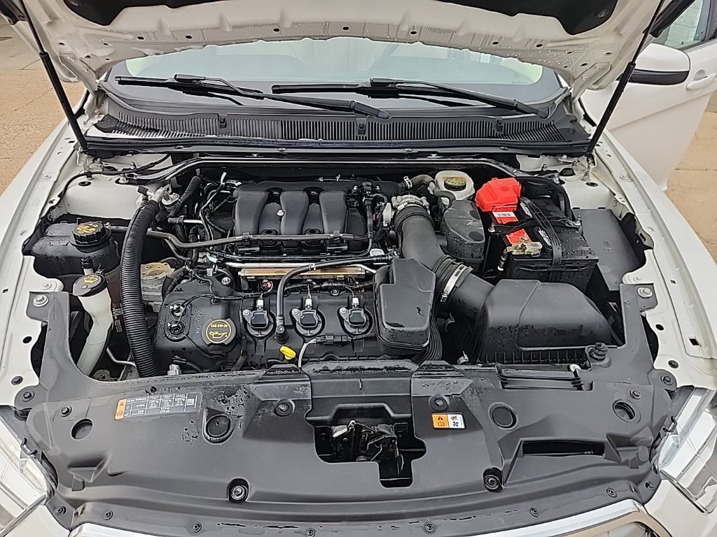 Used 2016 Ford Taurus SEL w/ Equipment Group 201A FWD image 38