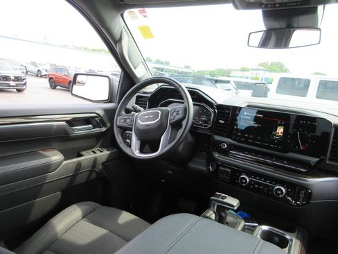 Certified 2025 GMC Sierra 1500 Elevation AWD/4WD image 23