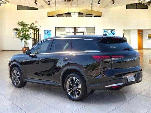 Certified 2026 INFINITI QX60 Pure w/ Cargo Package AWD/4WD image 7