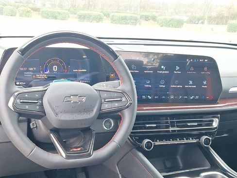 New 2026 Chevrolet Traverse RS FWD image 3