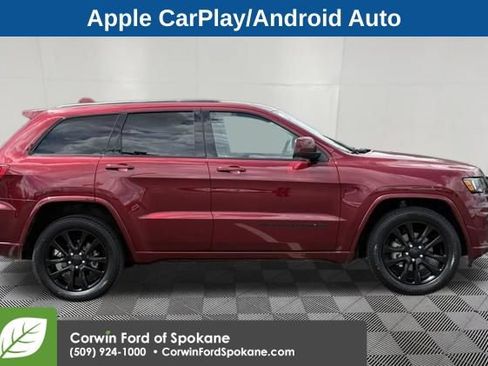 Used 2019 Jeep Grand Cherokee Altitude AWD/4WD image 10