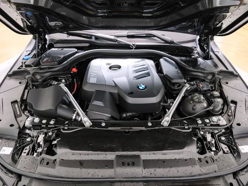 Used 2025 BMW 530i w/ Premium Package RWD image 54