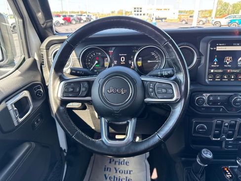 Used 2021 Jeep Wrangler Unlimited Sahara w/ Cold Weather Group image 13