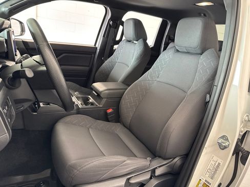Certified 2024 Toyota Tacoma SR AWD/4WD image 14