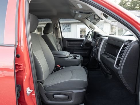 Used 2022 RAM 1500 Express w/ Wheel & Sound Group image 29