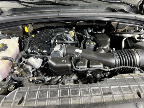 Used 2023 Jeep Grand Cherokee Limited AWD/4WD image 29