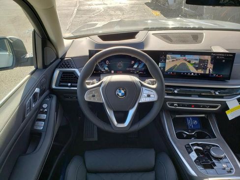 New 2026 BMW X7 xDrive40i AWD/4WD image 9