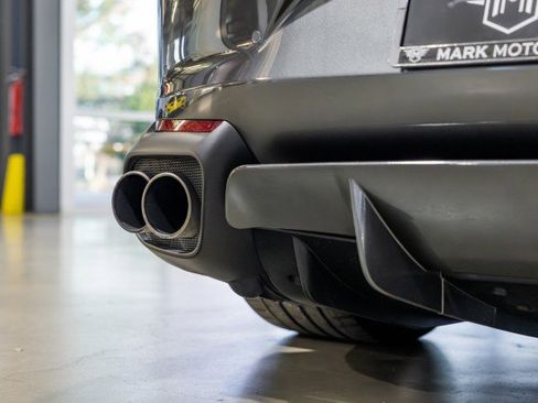 Used 2019 Ferrari 812 Superfast image 44