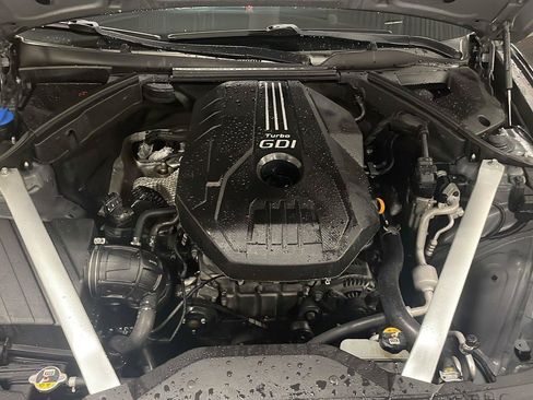 Used 2019 Genesis G70 2.0T Advanced w/ Sport Package RWD image 9