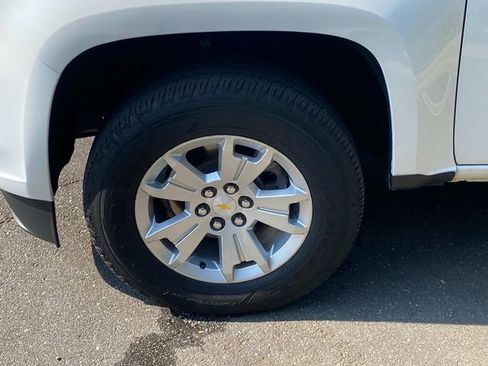 Used 2022 Chevrolet Colorado LT w/ Fleet Safety Package image 6