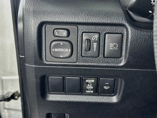 Certified 2022 Toyota 4Runner SR5 AWD/4WD image 11