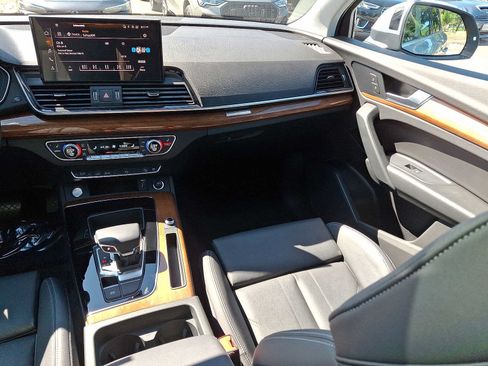 Certified 2023 Audi Q5 e Premium w/ Convenience Package AWD/4WD image 11