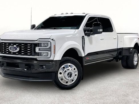 Used 2025 Ford F450 King Ranch w/ FX4 Off-Road Package AWD/4WD image 14