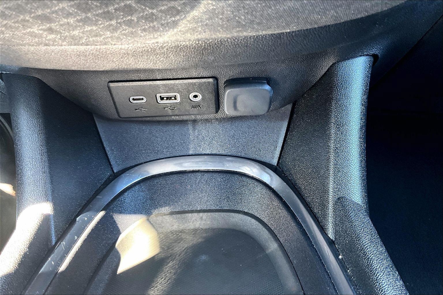 Used 2024 Chevrolet Malibu LT FWD image 17