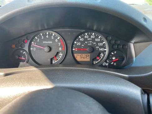 Used 2006 Nissan Xterra X image 3