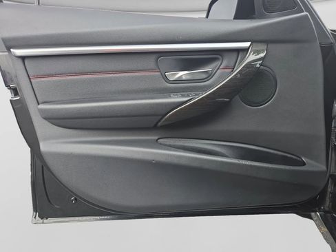 Used 2018 BMW 330i xDrive Sedan w/ Convenience Package AWD/4WD image 14