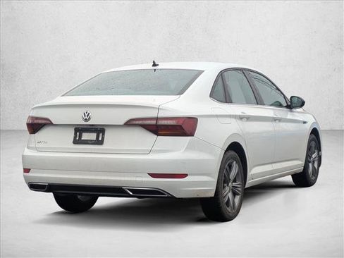 Used 2019 Volkswagen Jetta R-Line w/ R-Line Cold Weather Package image 5