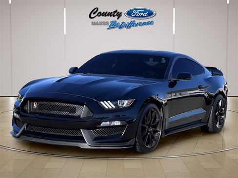 Used 2019 Ford Mustang Shelby GT350 w/ Technology Package image 2