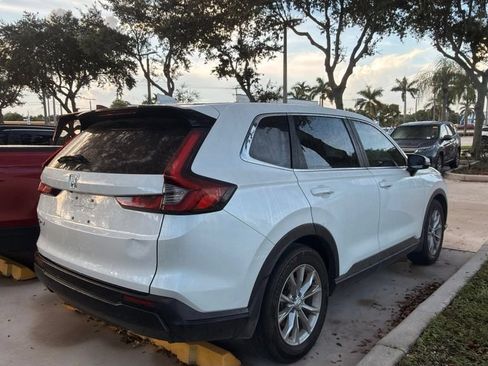 Used 2025 Honda CR-V EX image 11