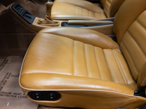 Used 1993 Porsche 911 Carrera RWD image 46