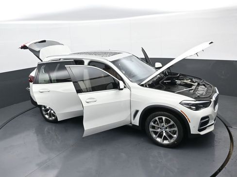 Used 2023 BMW X5 xDrive40i w/ Premium Package image 37