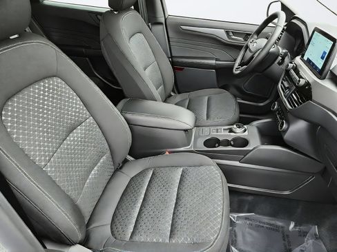 New 2026 Ford Escape Active w/ Cold Weather Package AWD/4WD image 26
