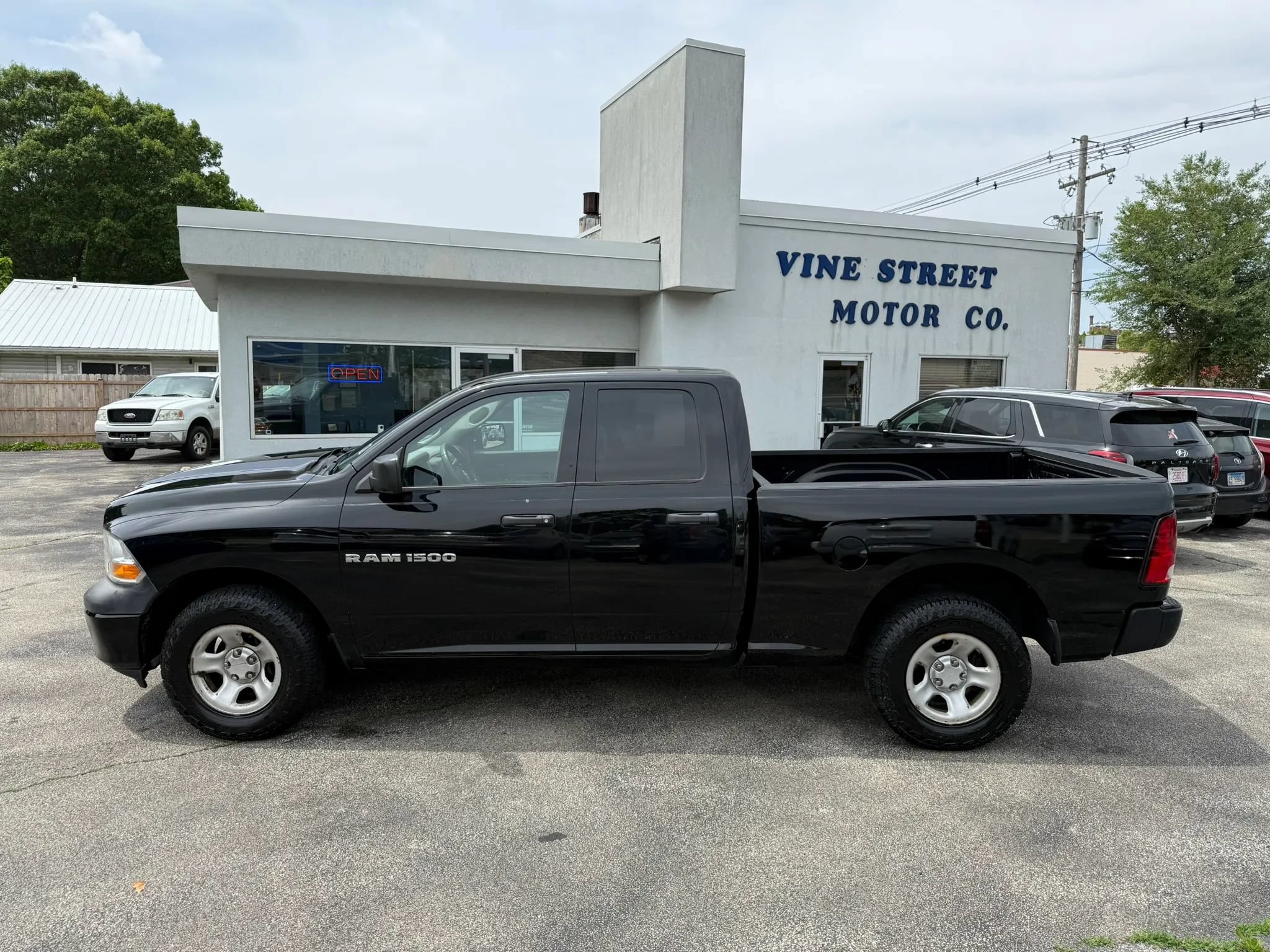 Used 2012 RAM 1500 Tradesman AWD/4WD image 3