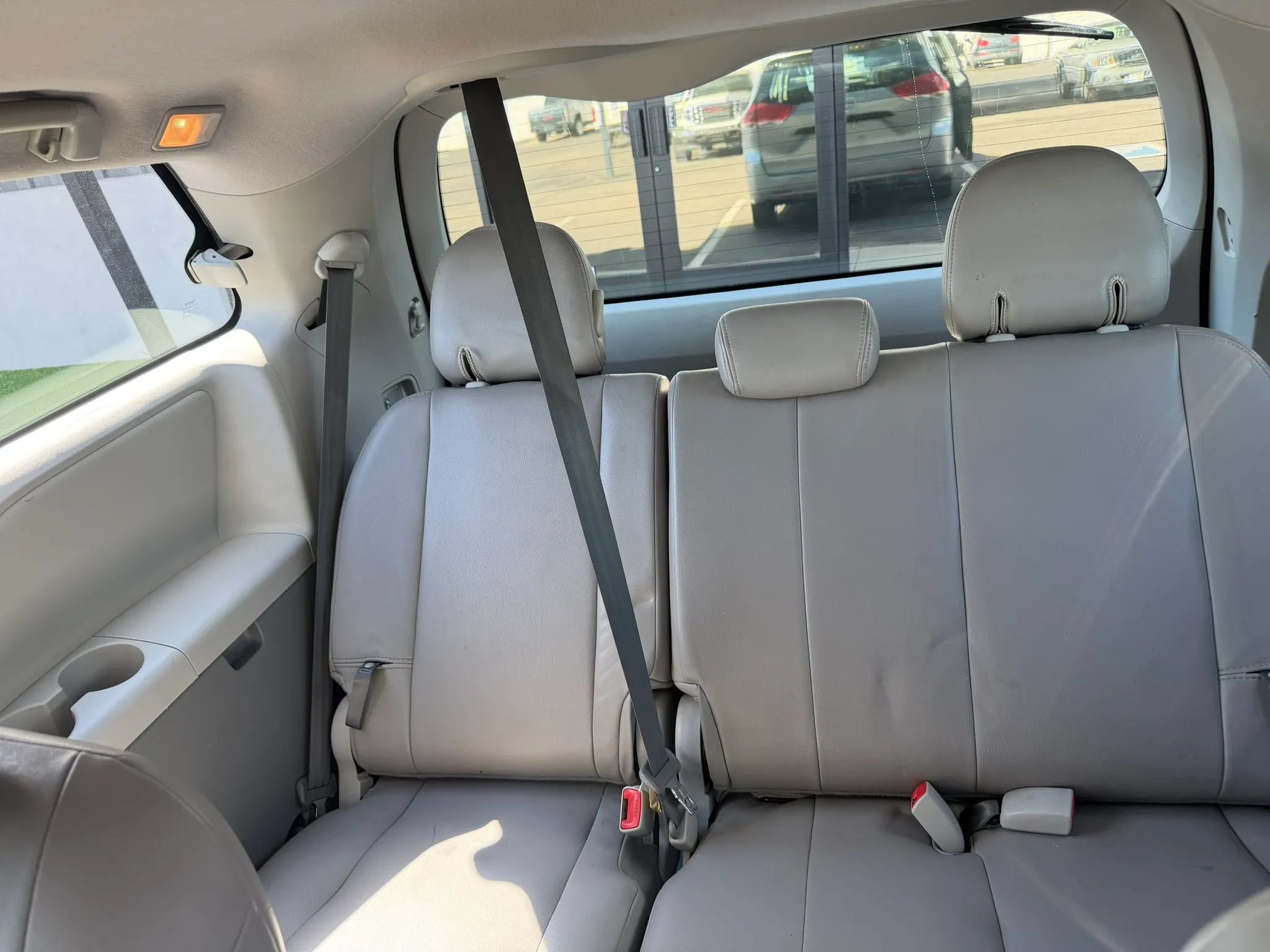 Used 2011 Toyota Sienna FWD image 21