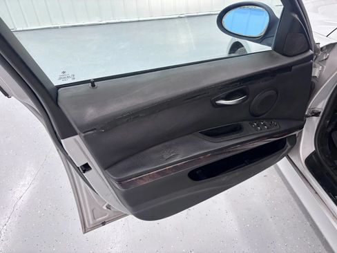 Used 2006 BMW 325xi Sedan AWD/4WD image 13